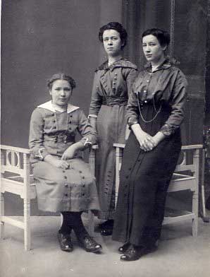 Johanna, Alida en Wilhelmina Helena Lafeber